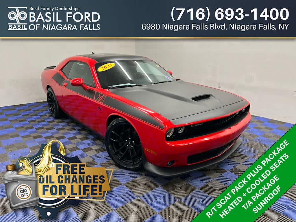 2023 Dodge Challenger R/T Scat Pack's photo