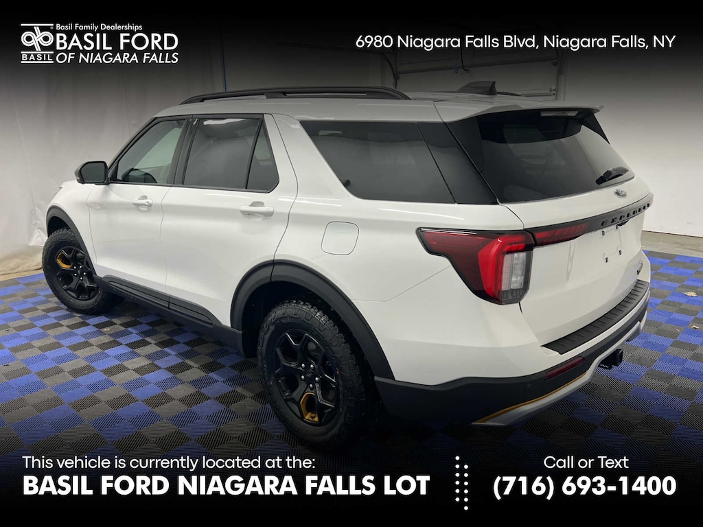 2026 Ford Explorer photo 2