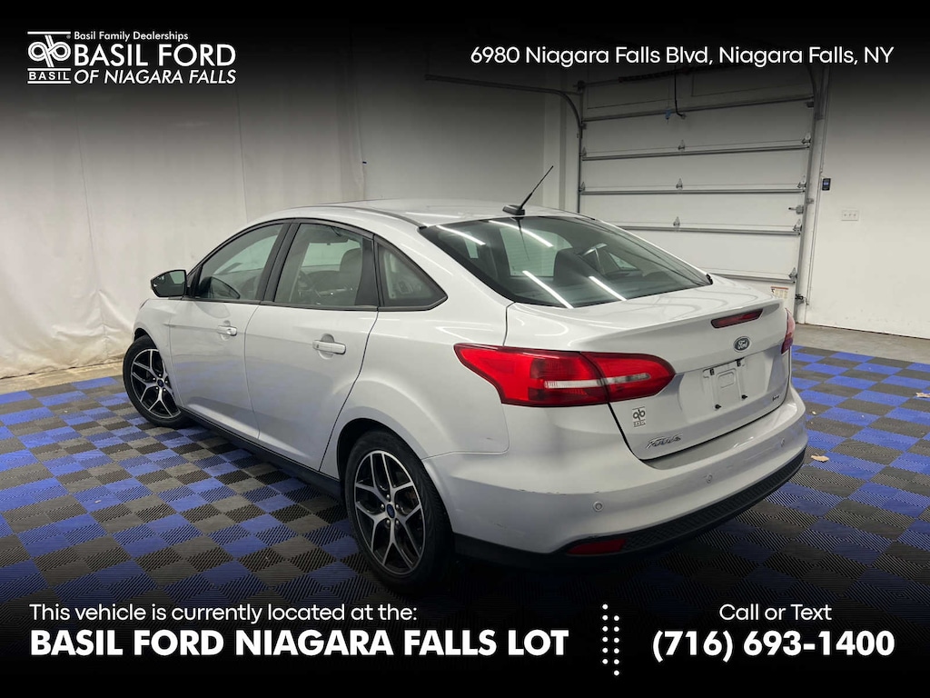 2018 Ford Focus SEL photo 4