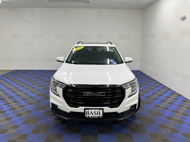 Used 2022 GMC Terrain SLT with VIN 3GKALVEV2NL246124 for sale in Niagara Falls, NY