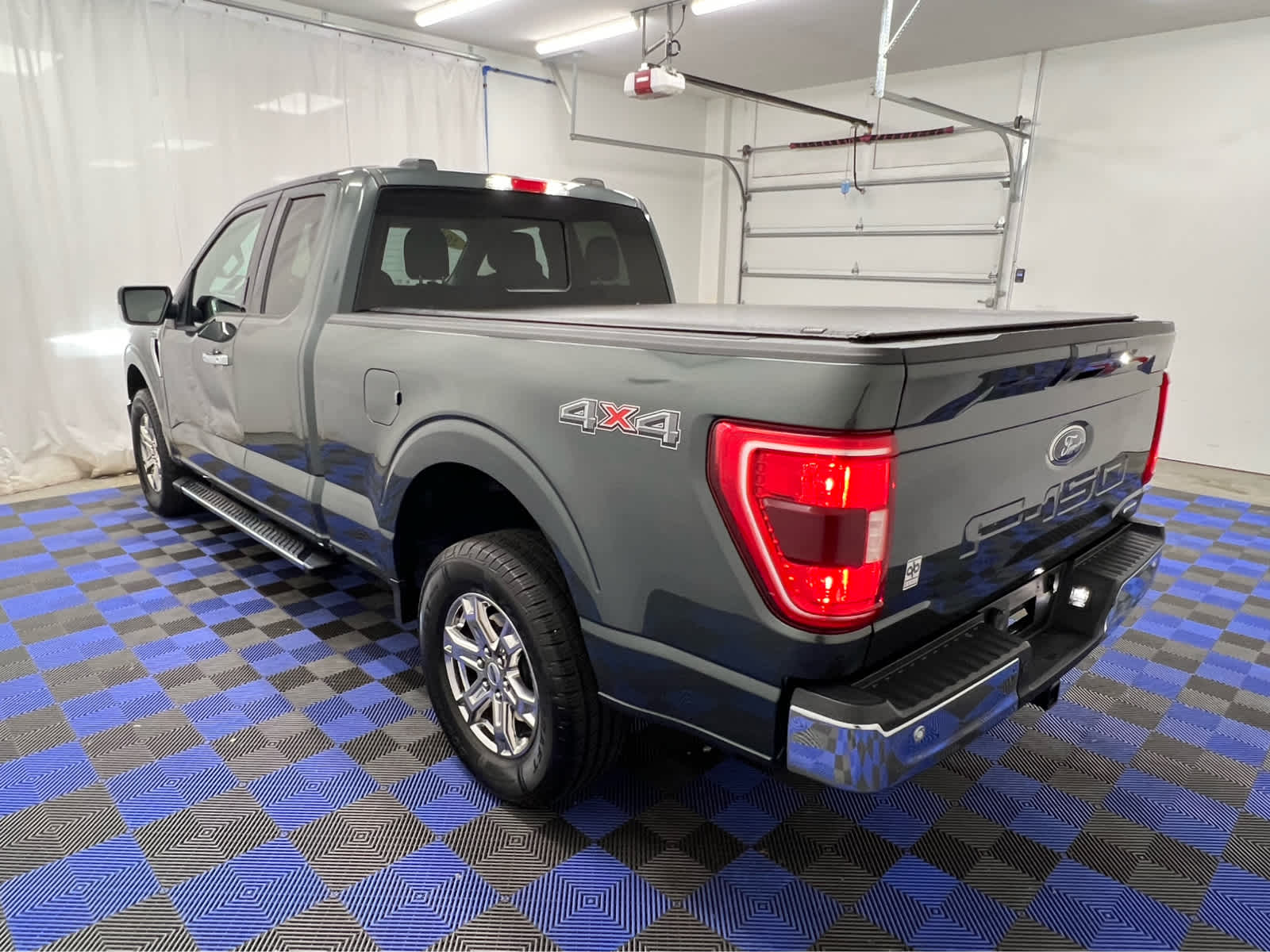 2021 Ford F-150 XLT photo 4