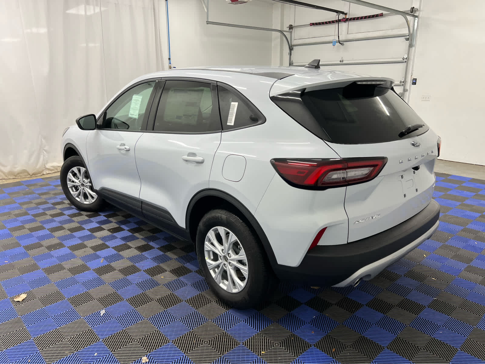 2025 Ford Escape Active photo 2