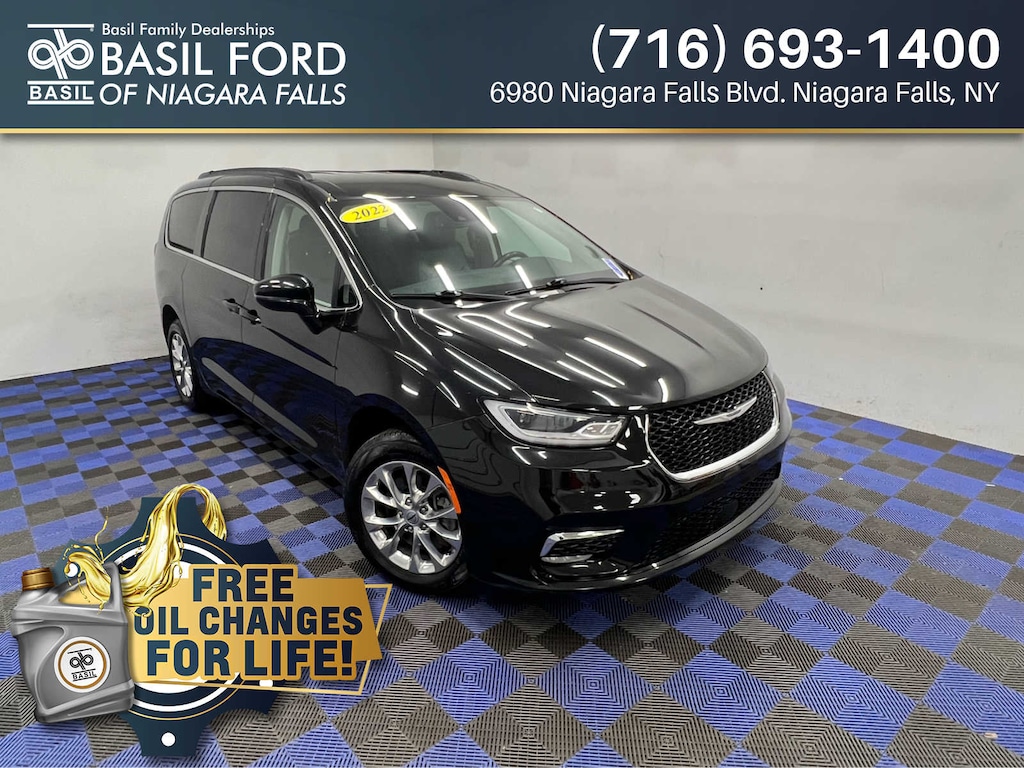 Used 2022 Chrysler Pacifica Touring L Van Passenger Van