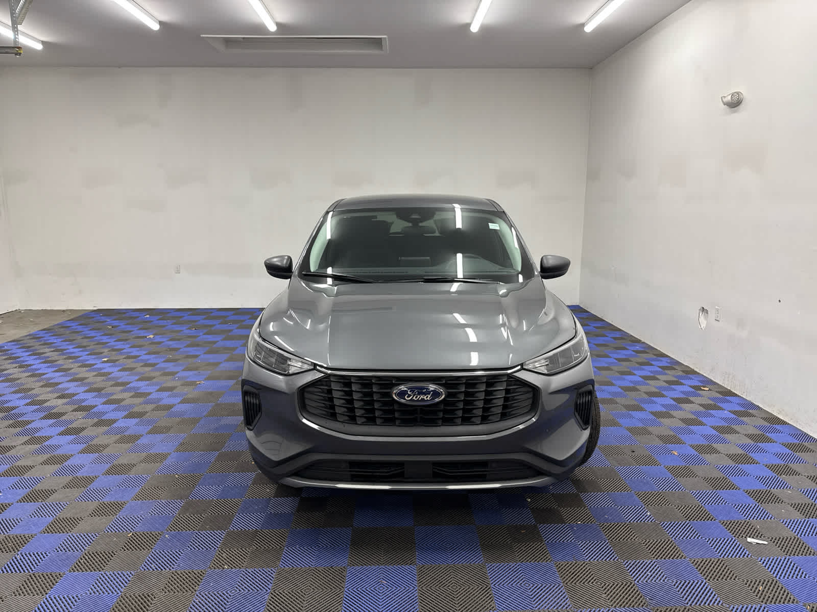 2025 Ford Escape Active photo 2