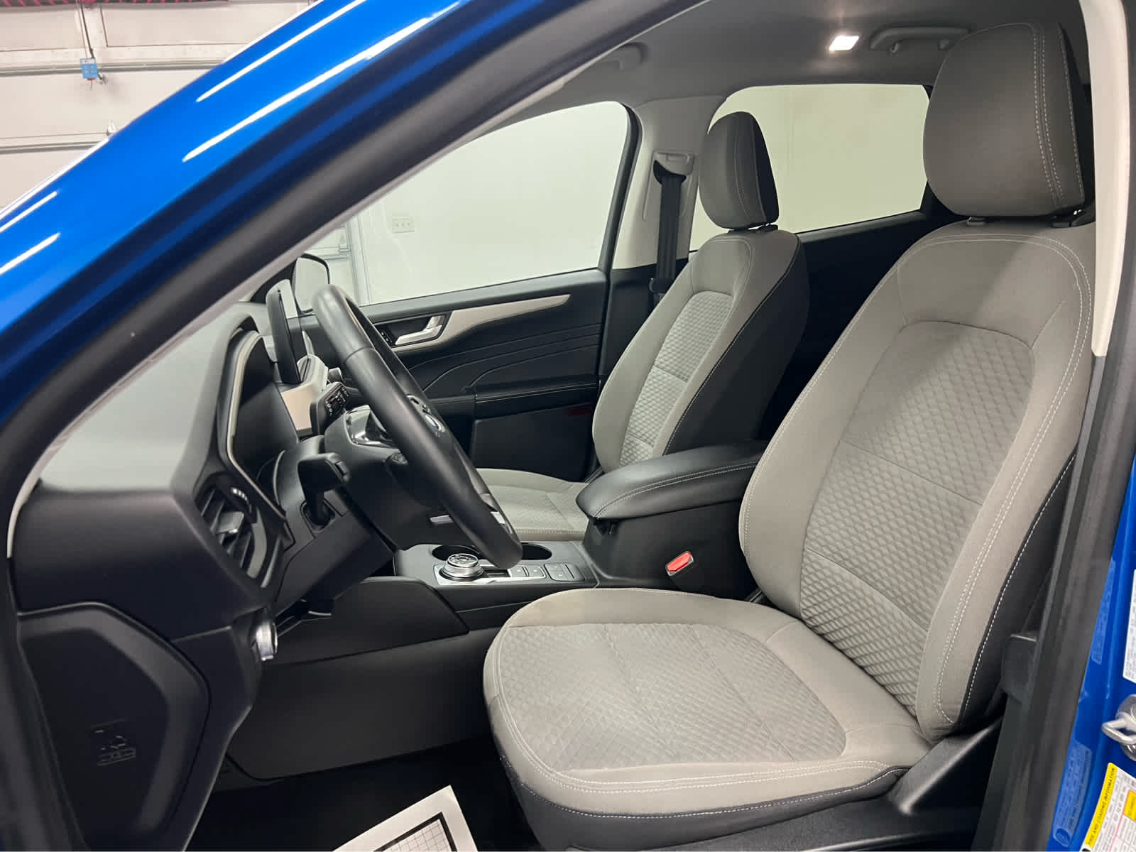 Used 2021 Ford Escape SE with VIN 1FMCU9G66MUA97523 for sale in Niagara Falls, NY