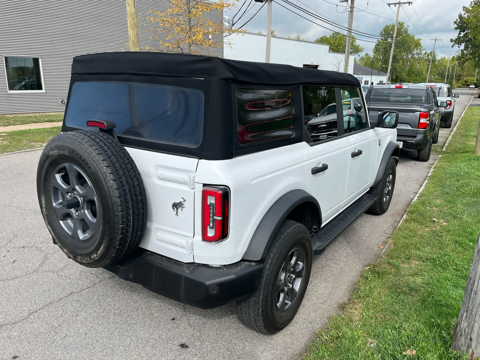 2022 Ford Bronco Big Bend photo 2