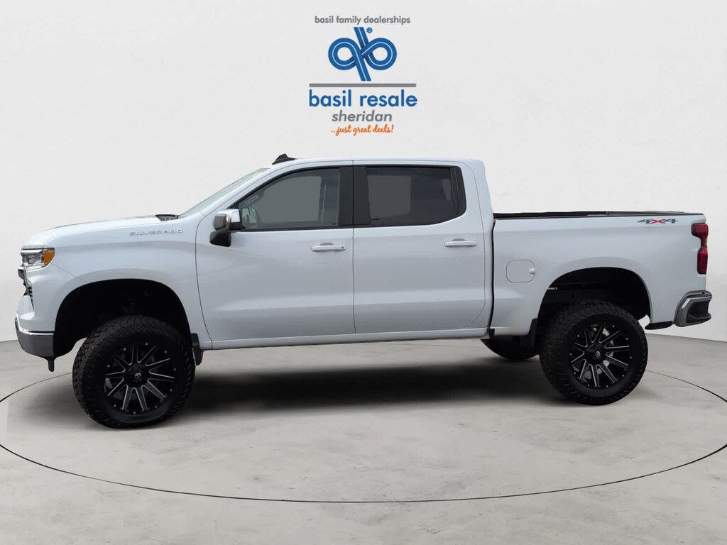 Used 2025 Chevrolet Silverado 1500 LT