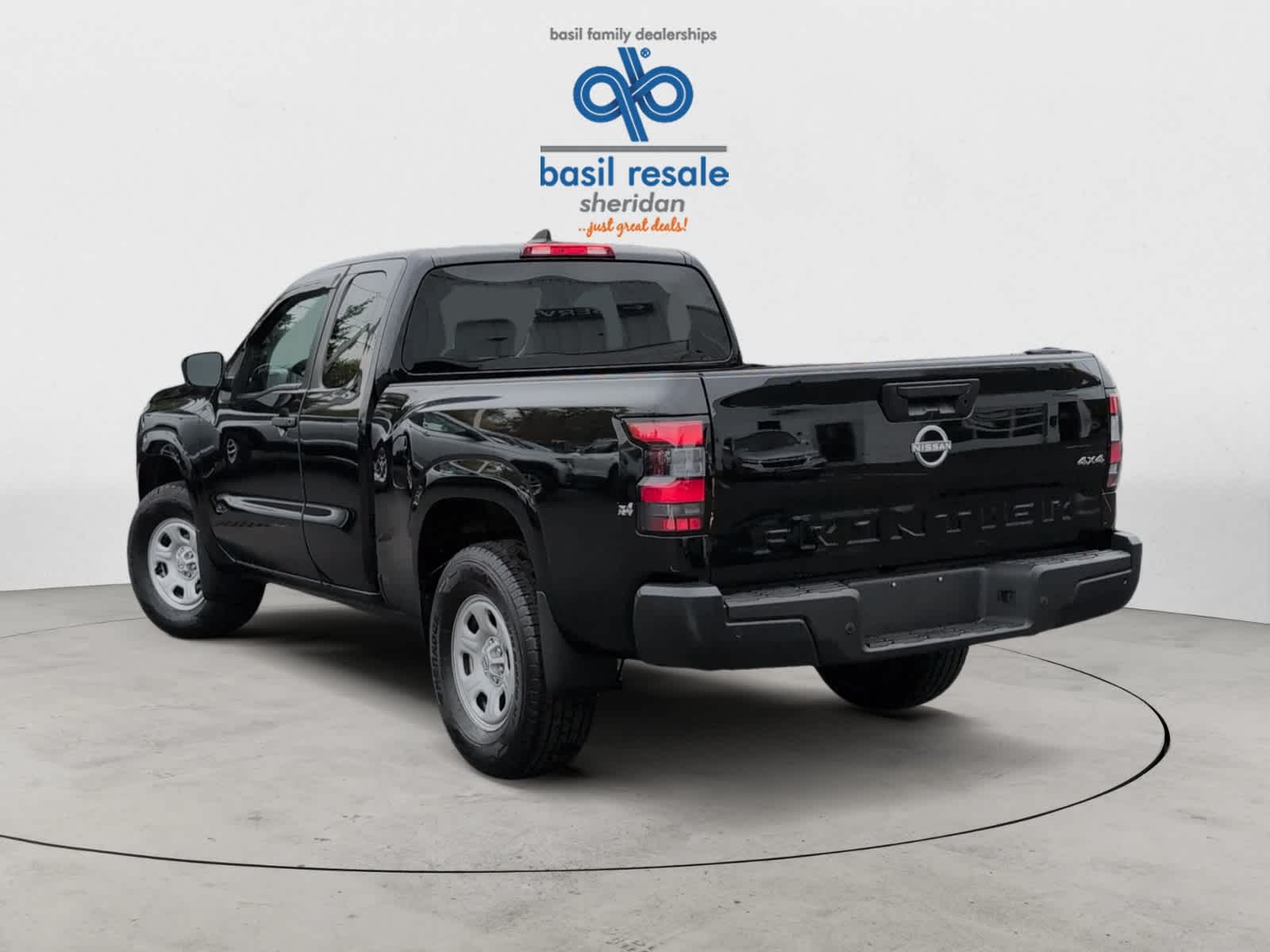 2025 Nissan Frontier S King Cab photo 4