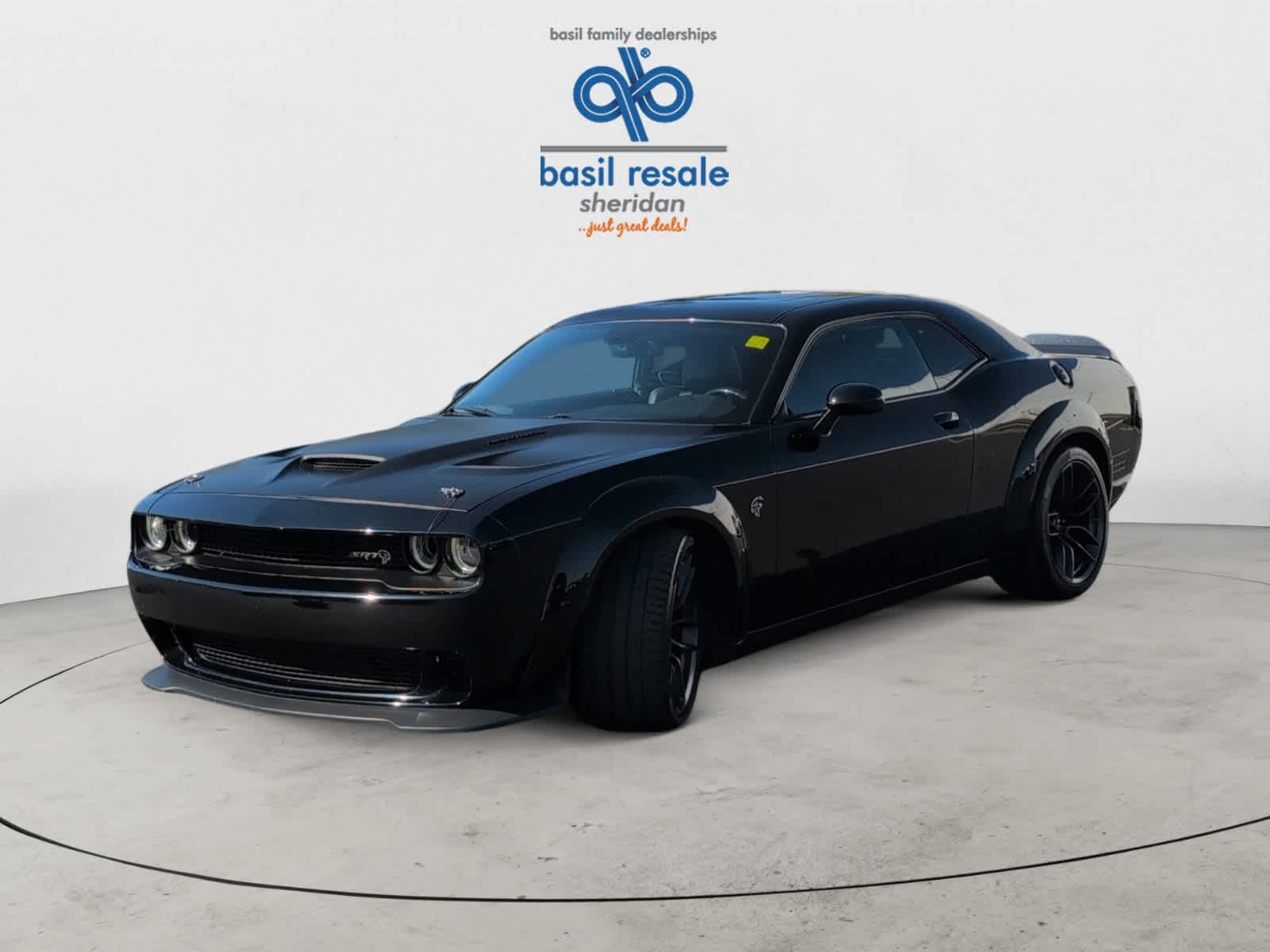2016 Dodge Challenger SRT8 Hellcat photo 2