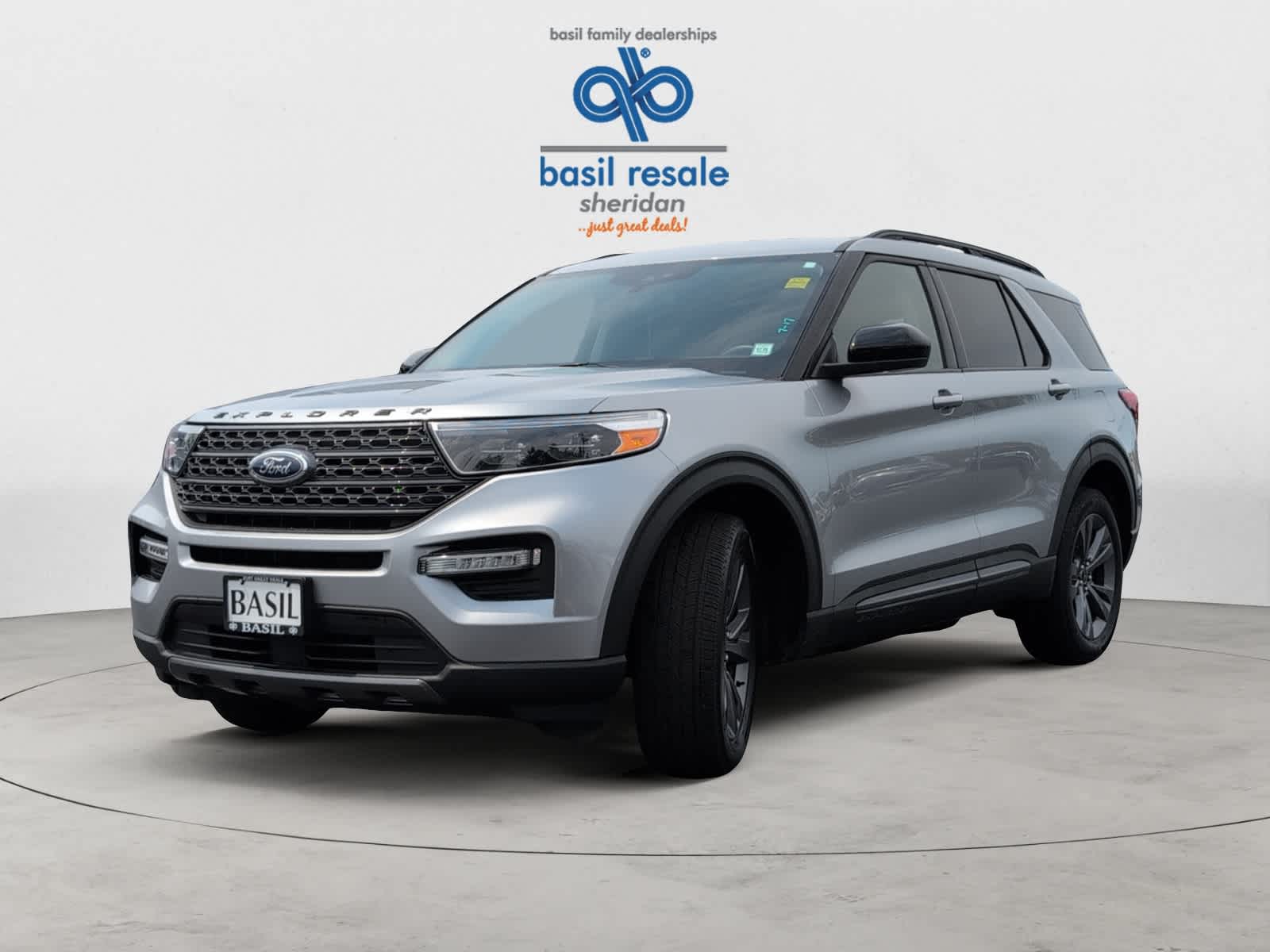 2022 Ford Explorer XLT photo 2