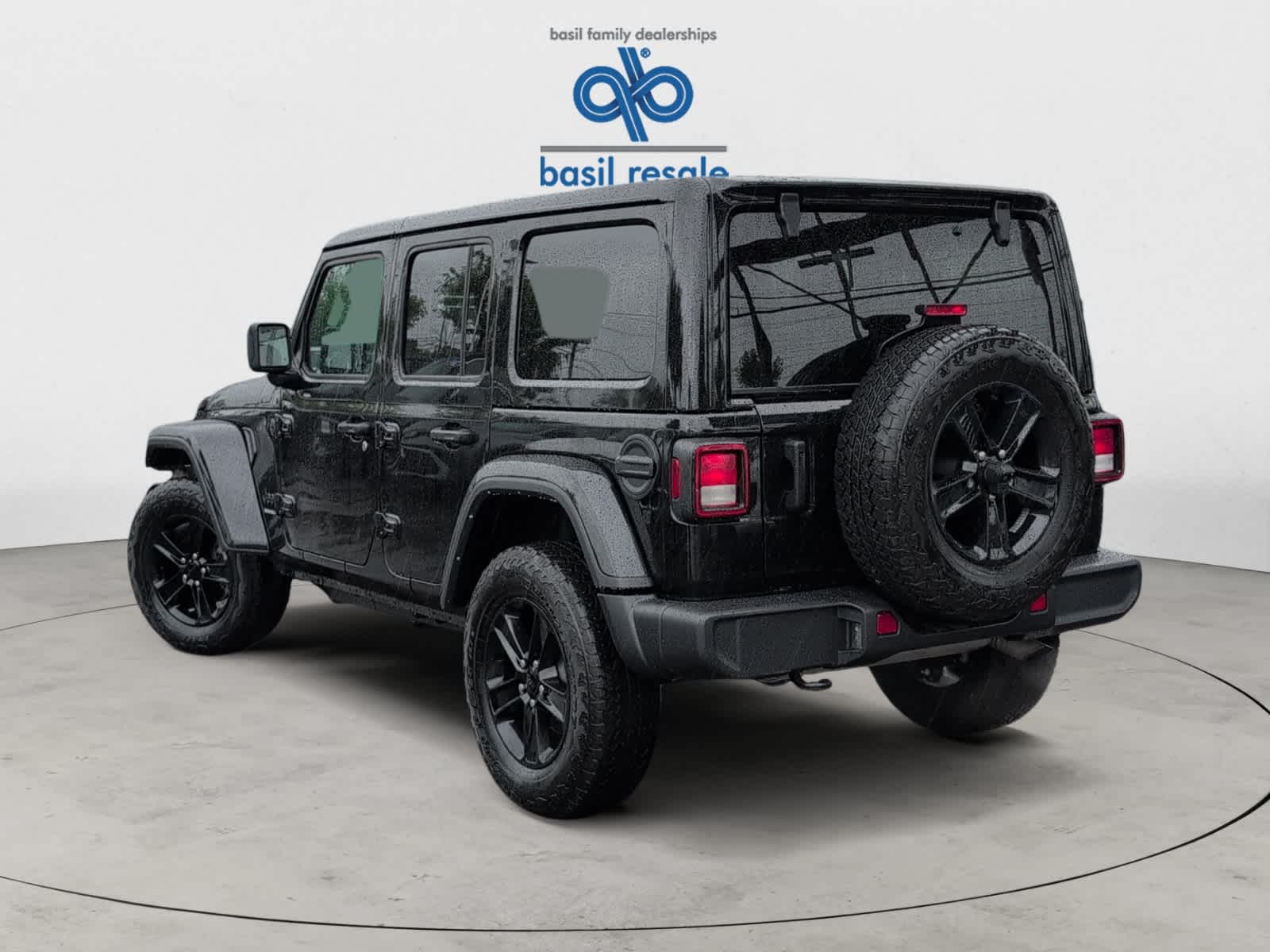 2023 Jeep Wrangler Sahara Altitude photo 4