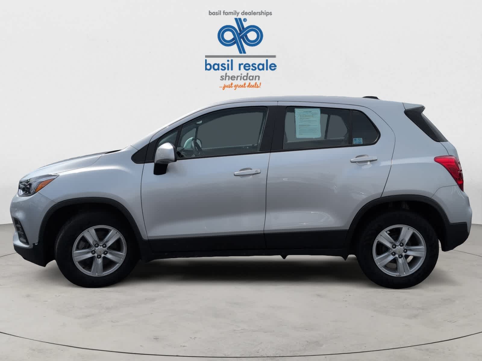 2019 Chevrolet Trax LS photo 3