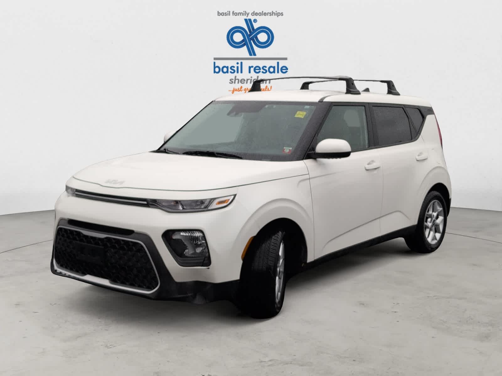 2022 Kia Soul LX photo 2