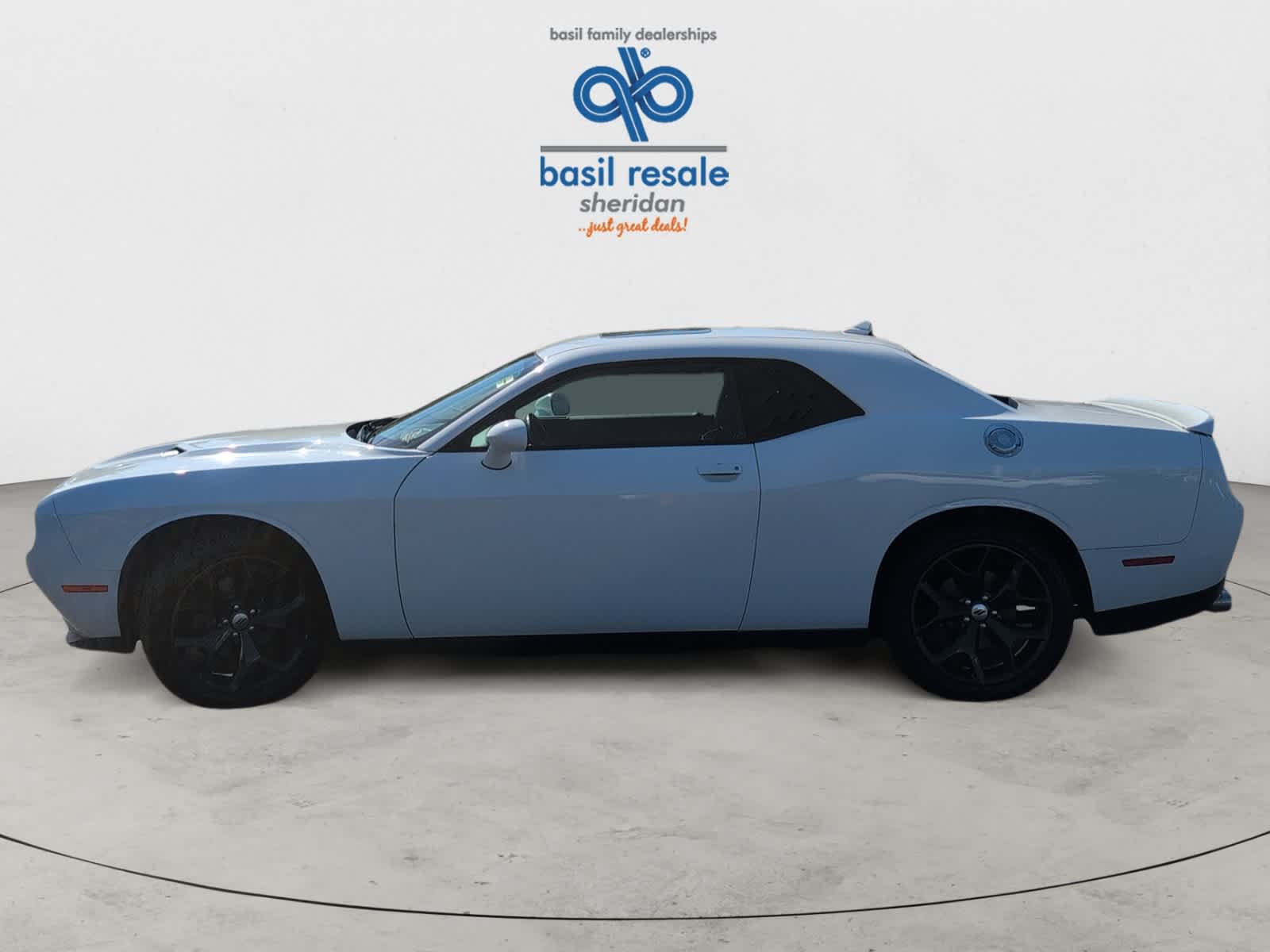 2018 Dodge Challenger SXT Plus photo 3