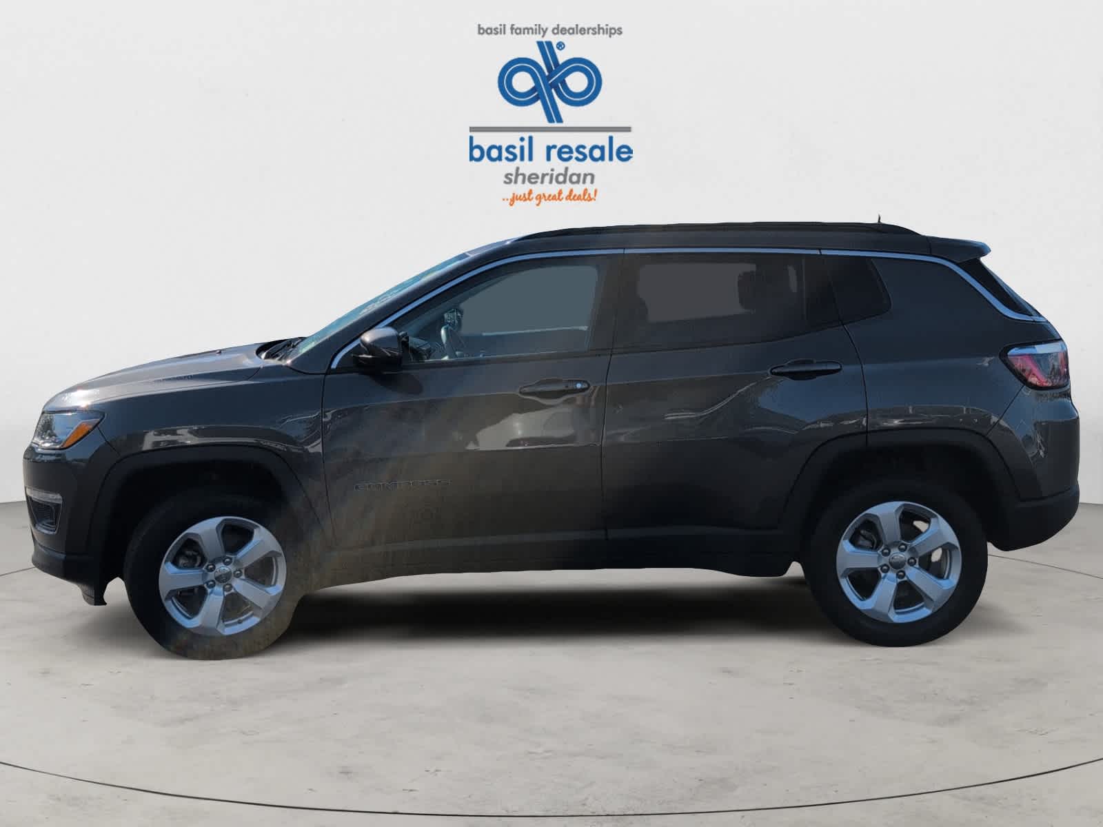 2020 Jeep Compass Latitude photo 3