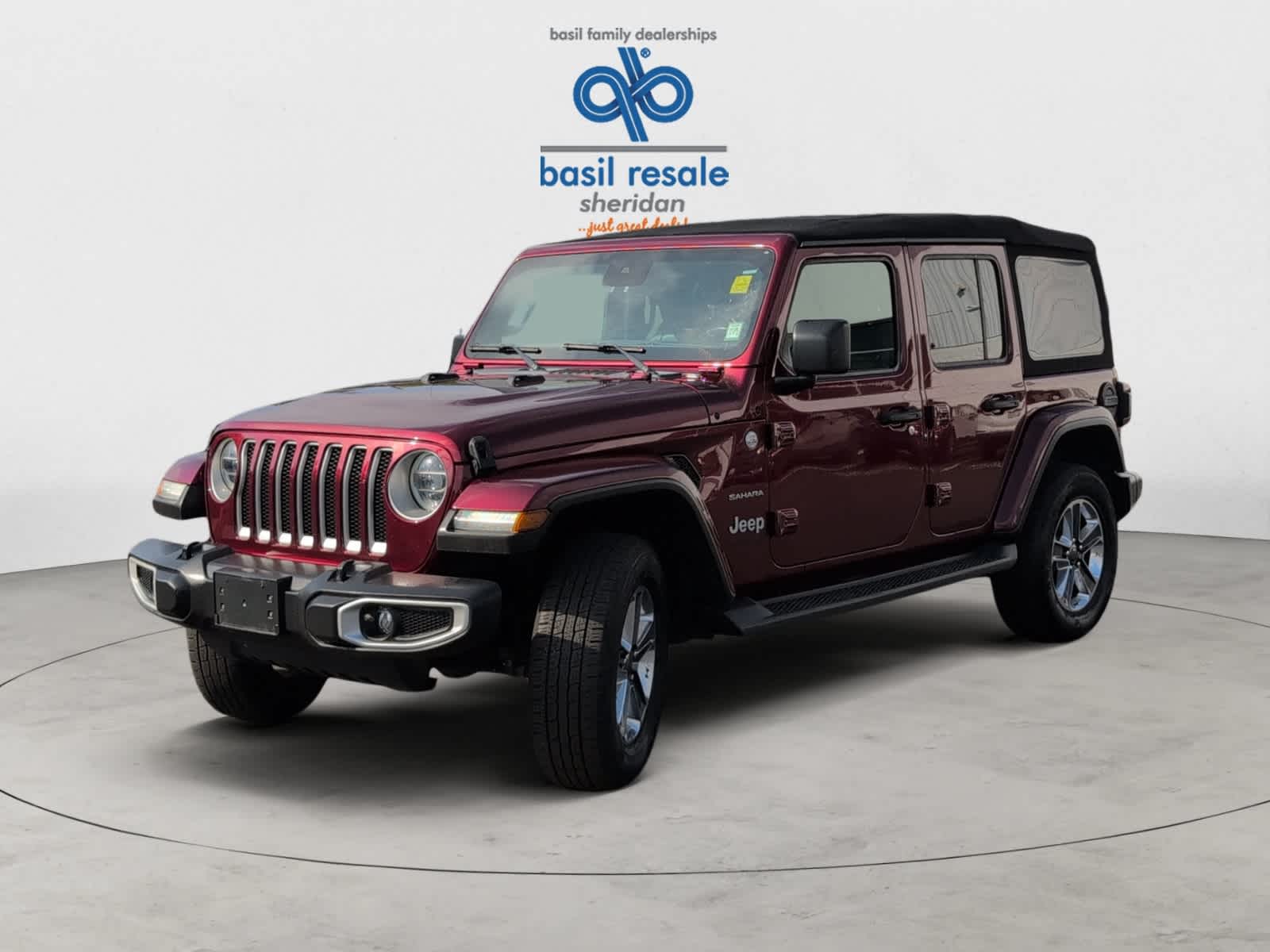 2021 Jeep Wrangler Unlimited Sahara photo 2
