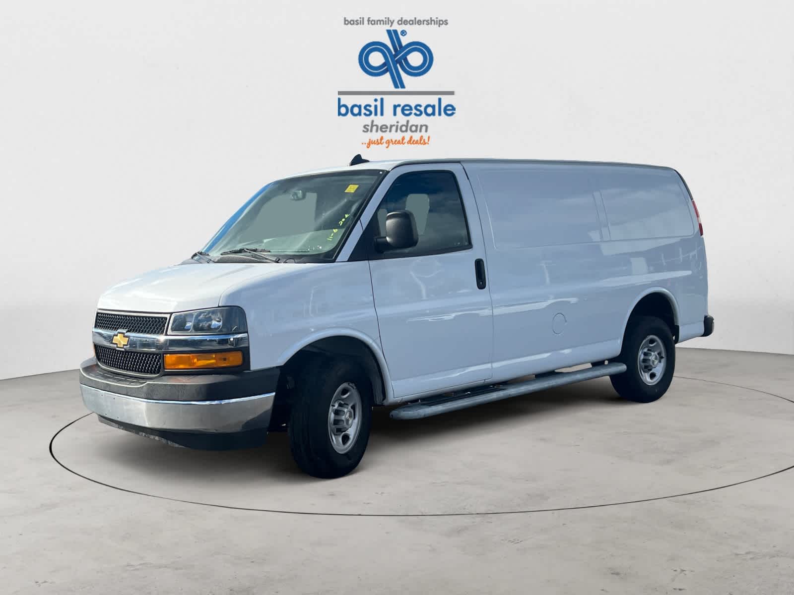 2023 Chevrolet Express 2500 Cargo photo 2