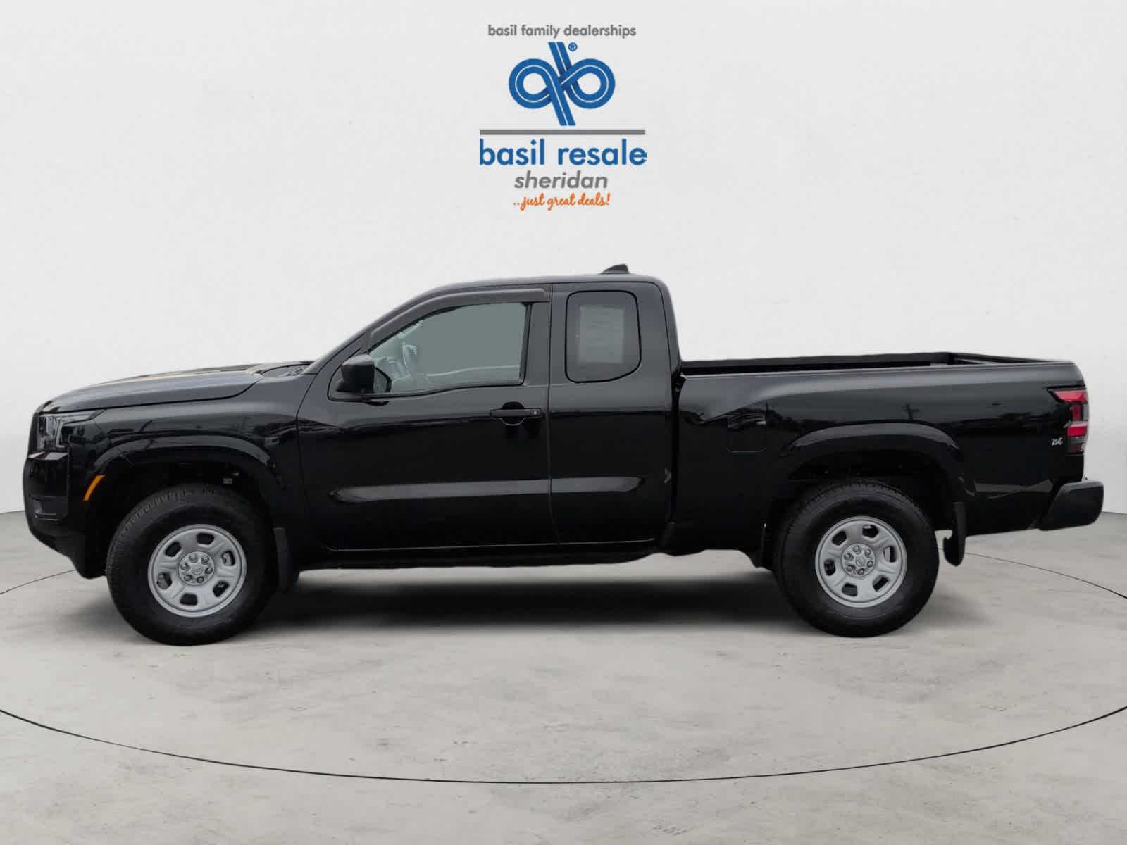 2025 Nissan Frontier S King Cab photo 3