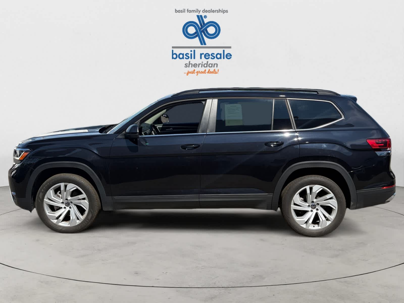 2022 Volkswagen Atlas V6 SE Technology photo 3