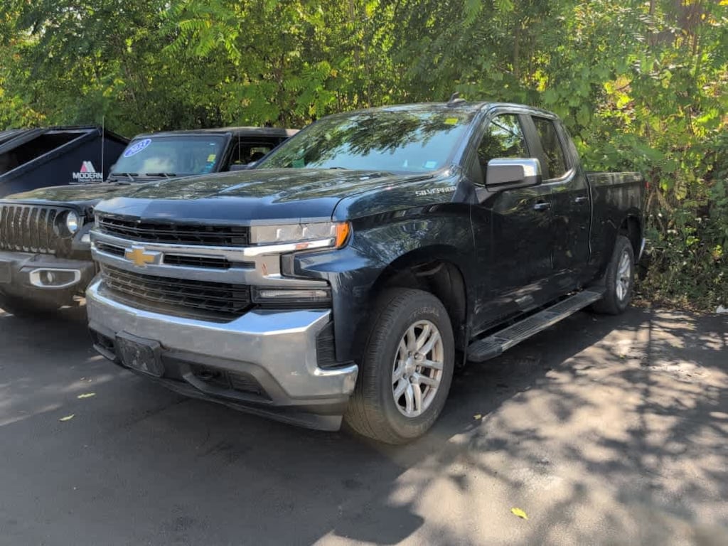 Used 2019 Chevrolet Silverado 1500 LT 4WD Double Cab 147 4WD Double Cab 147