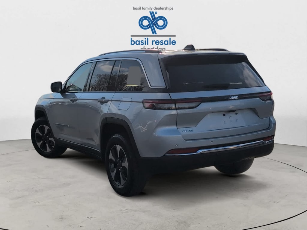 2024 Jeep Cherokee Limited 4xe photo 4