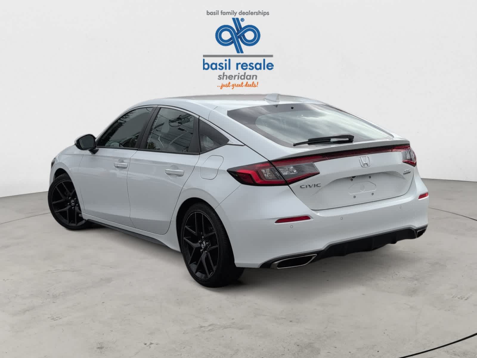 2023 Honda Civic Hatchback Sport Touring photo 4