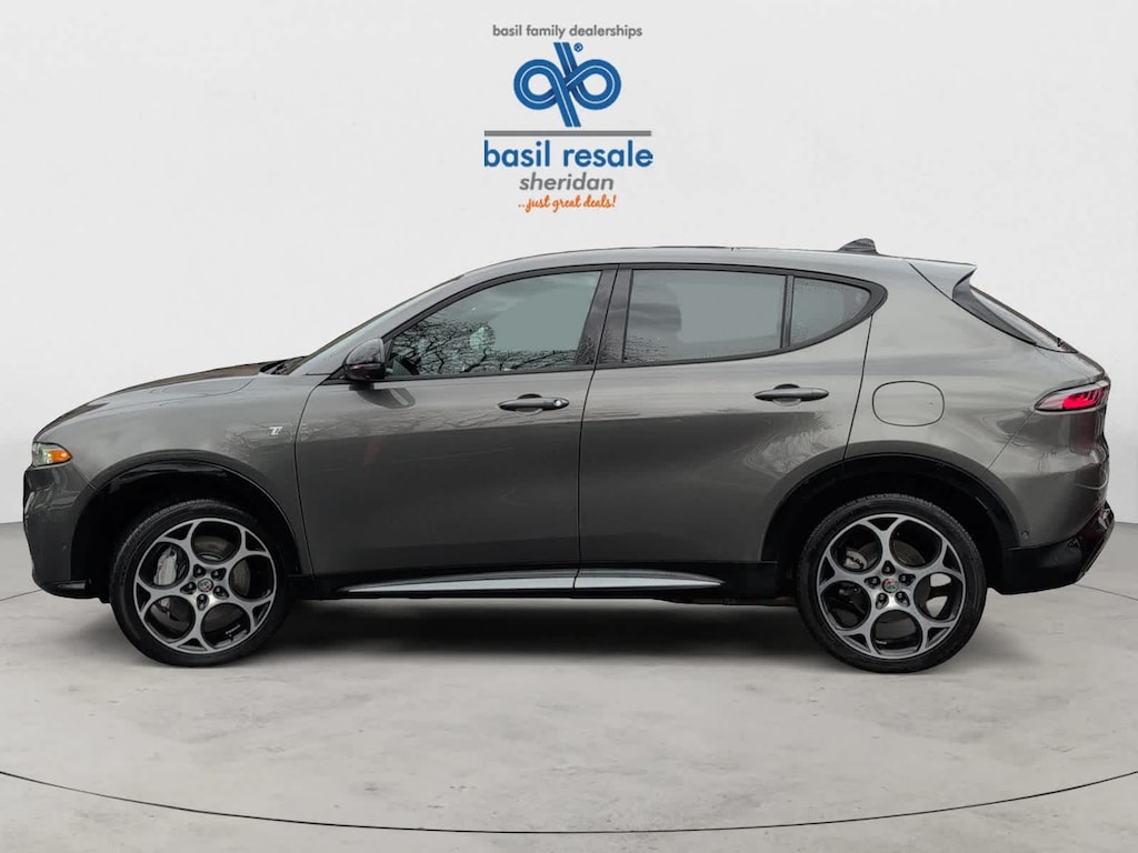 2024 Alfa Romeo Tonale Ti photo 3