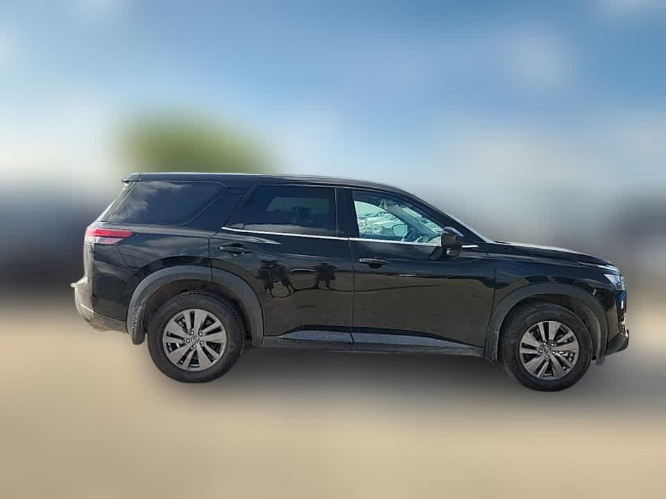 2024 Nissan Pathfinder S photo 2