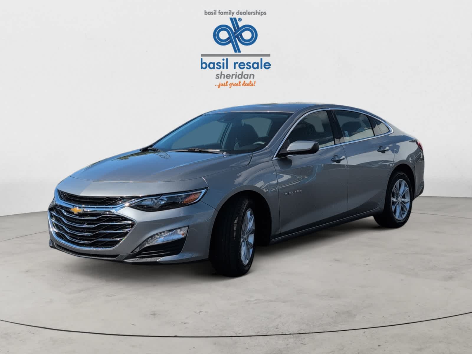 2025 Chevrolet Malibu 1LT photo 2