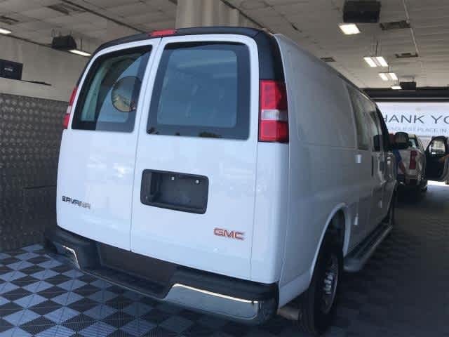 2023 Gmc Savana 2500 Cargo photo 3