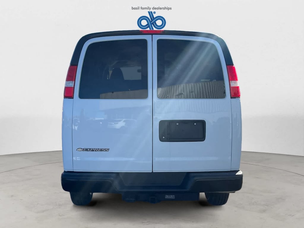 Used 2021 Chevrolet Express LS RWD 3500 155