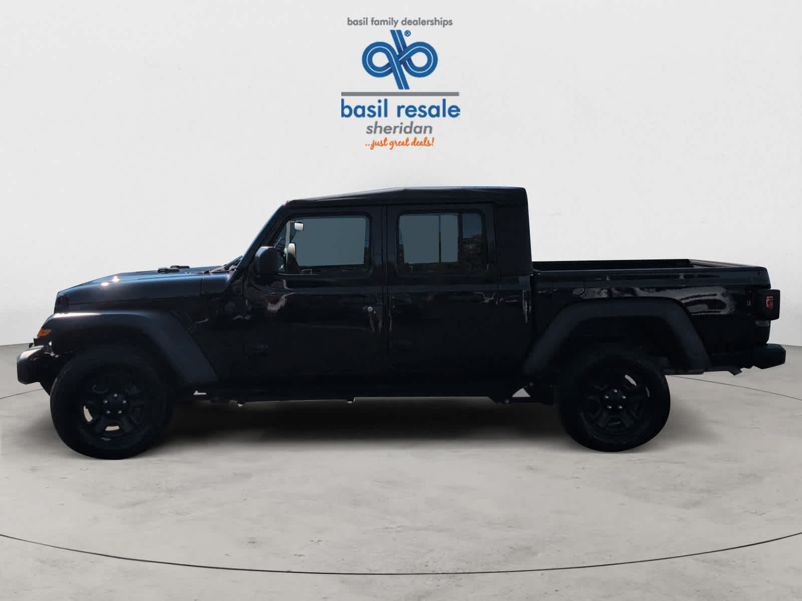 2023 Jeep Gladiator Sport photo 3
