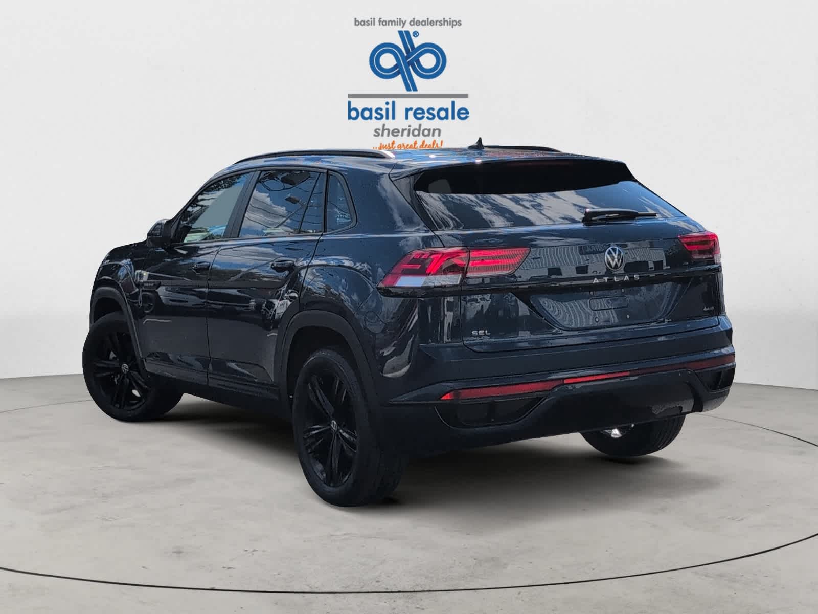 2023 Volkswagen Atlas Cross Sport SEL R-Line photo 4
