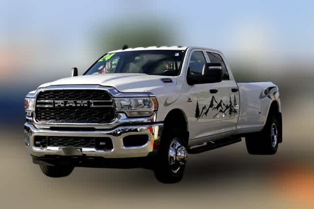 2024 Ram 3500 Tradesman photo 3