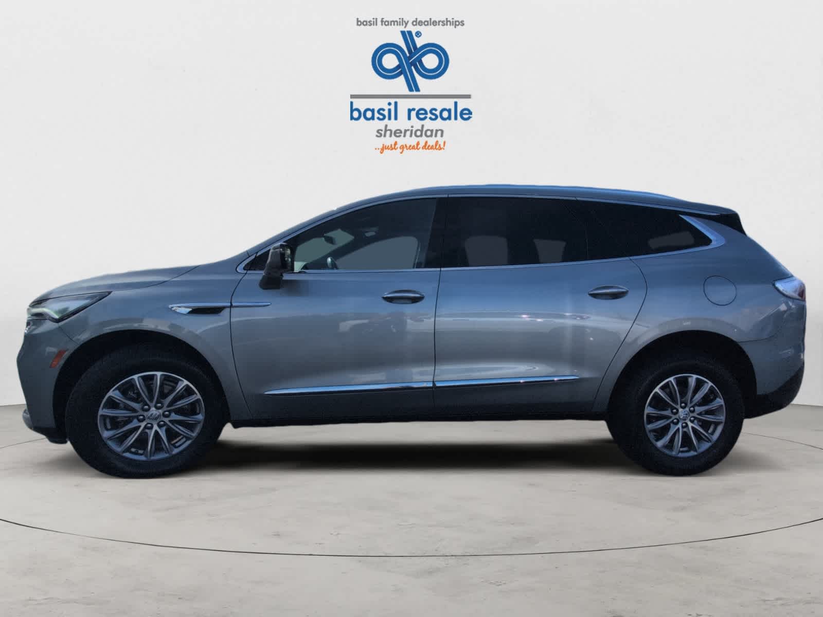 2024 Buick Enclave Premium photo 3