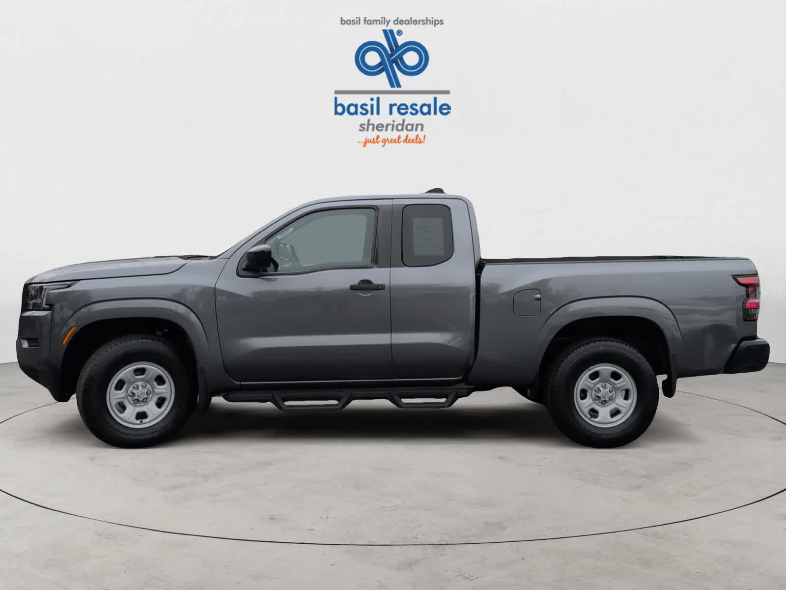 2023 Nissan Frontier S King Cab photo 3