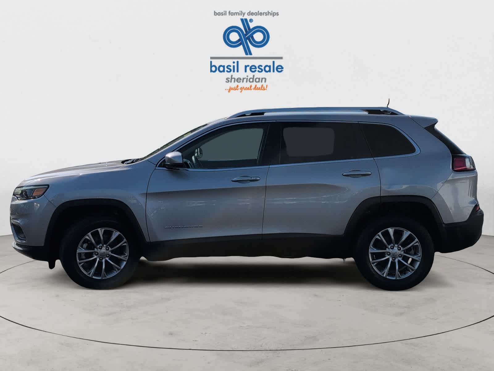 2021 Jeep Cherokee Latitude Lux photo 3