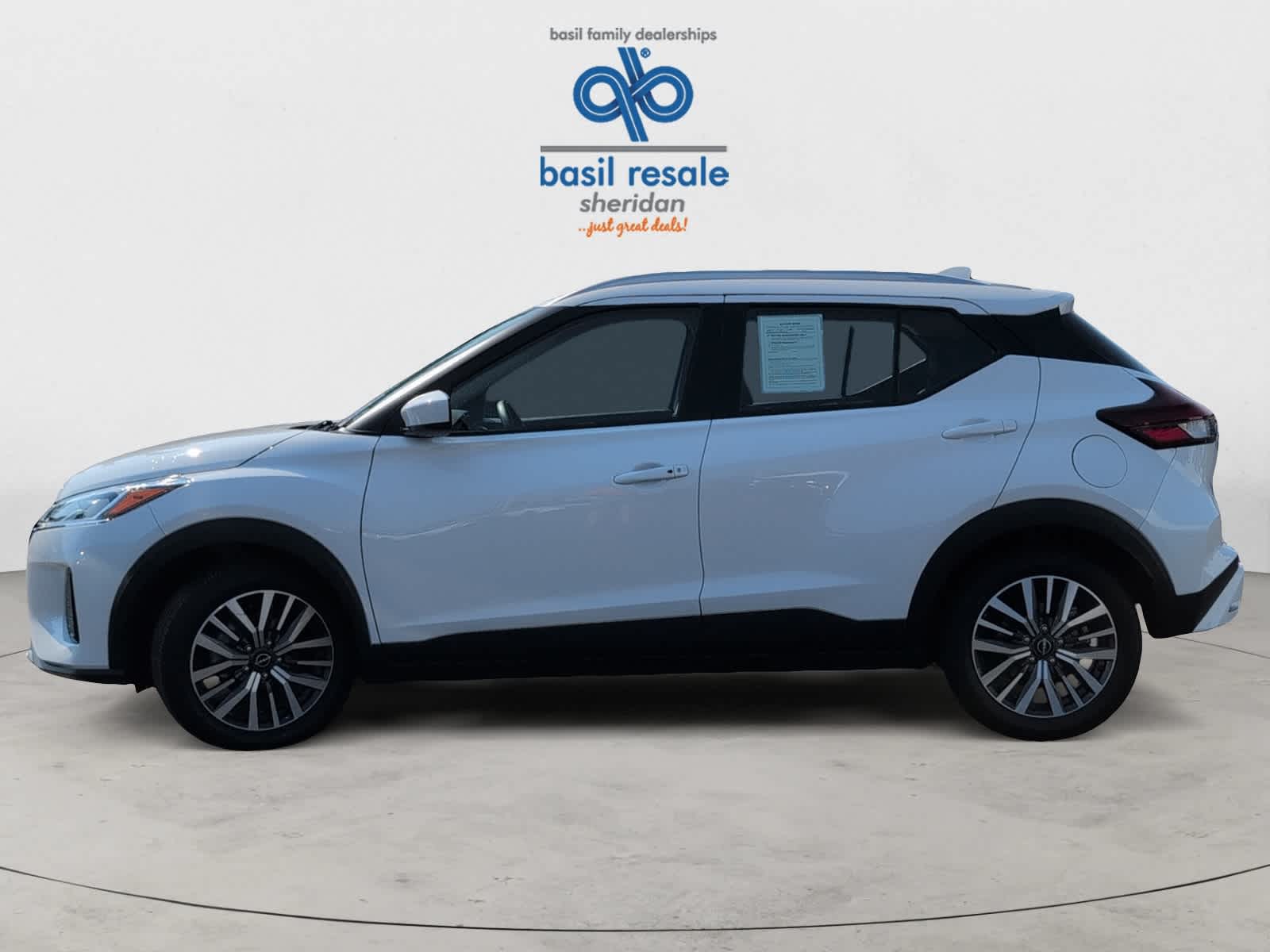 2024 Nissan Kicks SV photo 3