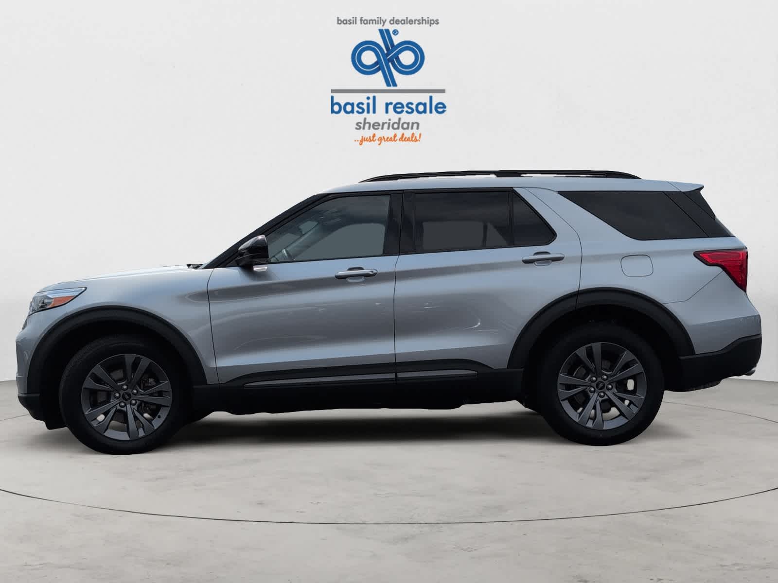 2022 Ford Explorer XLT photo 3