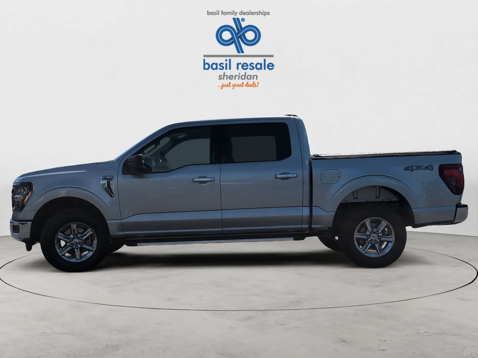 2024 Ford F-150 XLT photo 3