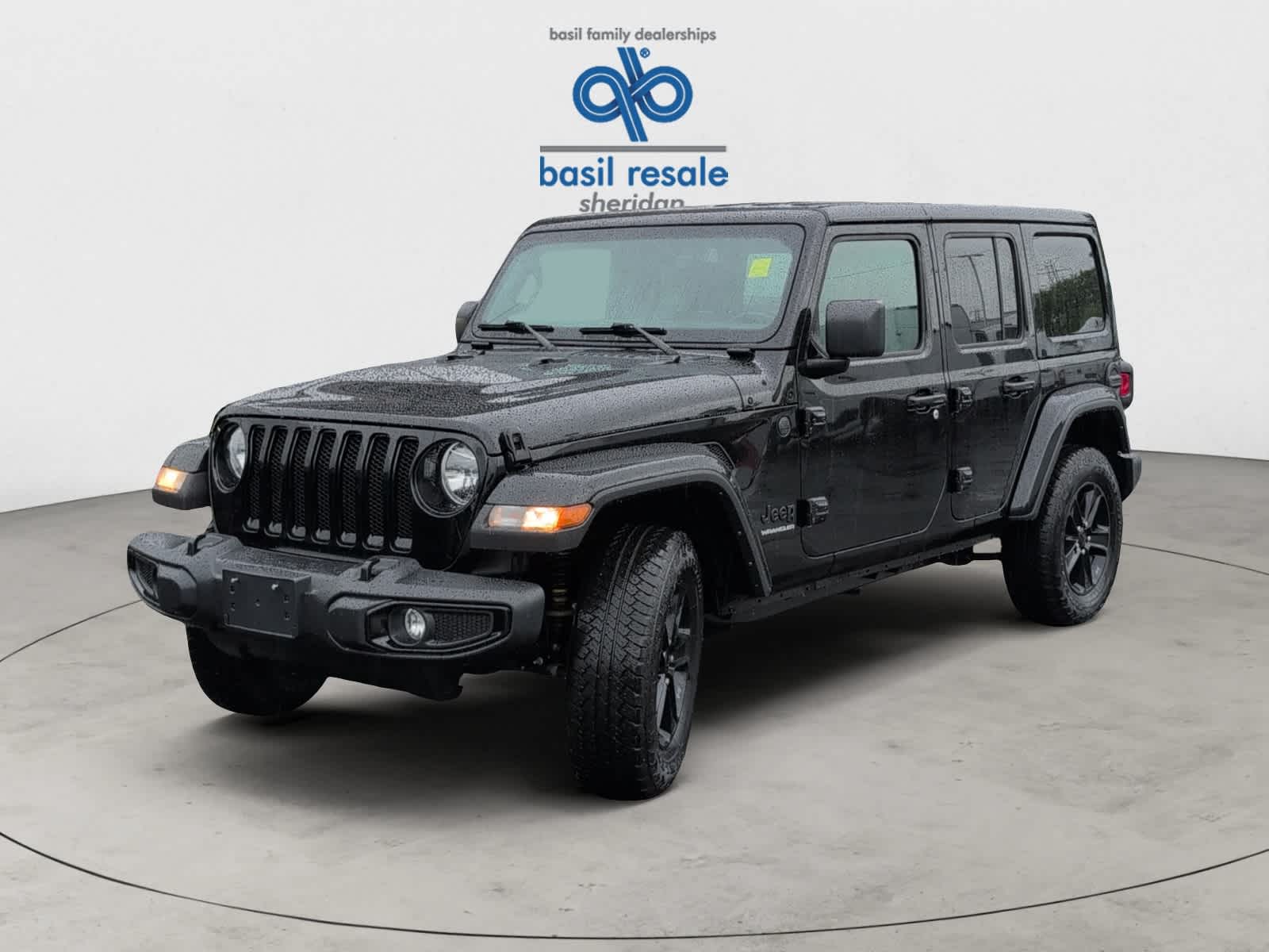 2023 Jeep Wrangler Sahara Altitude photo 2
