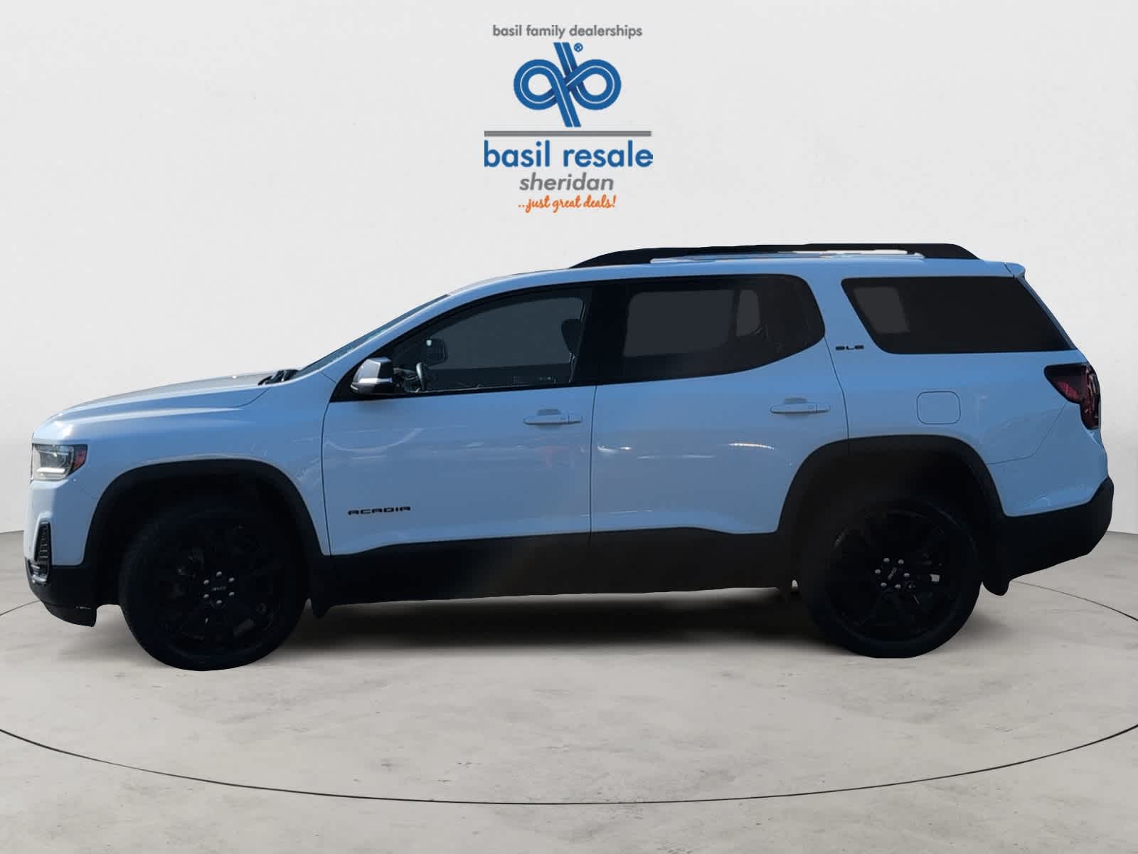 2022 Gmc Acadia SLE photo 2