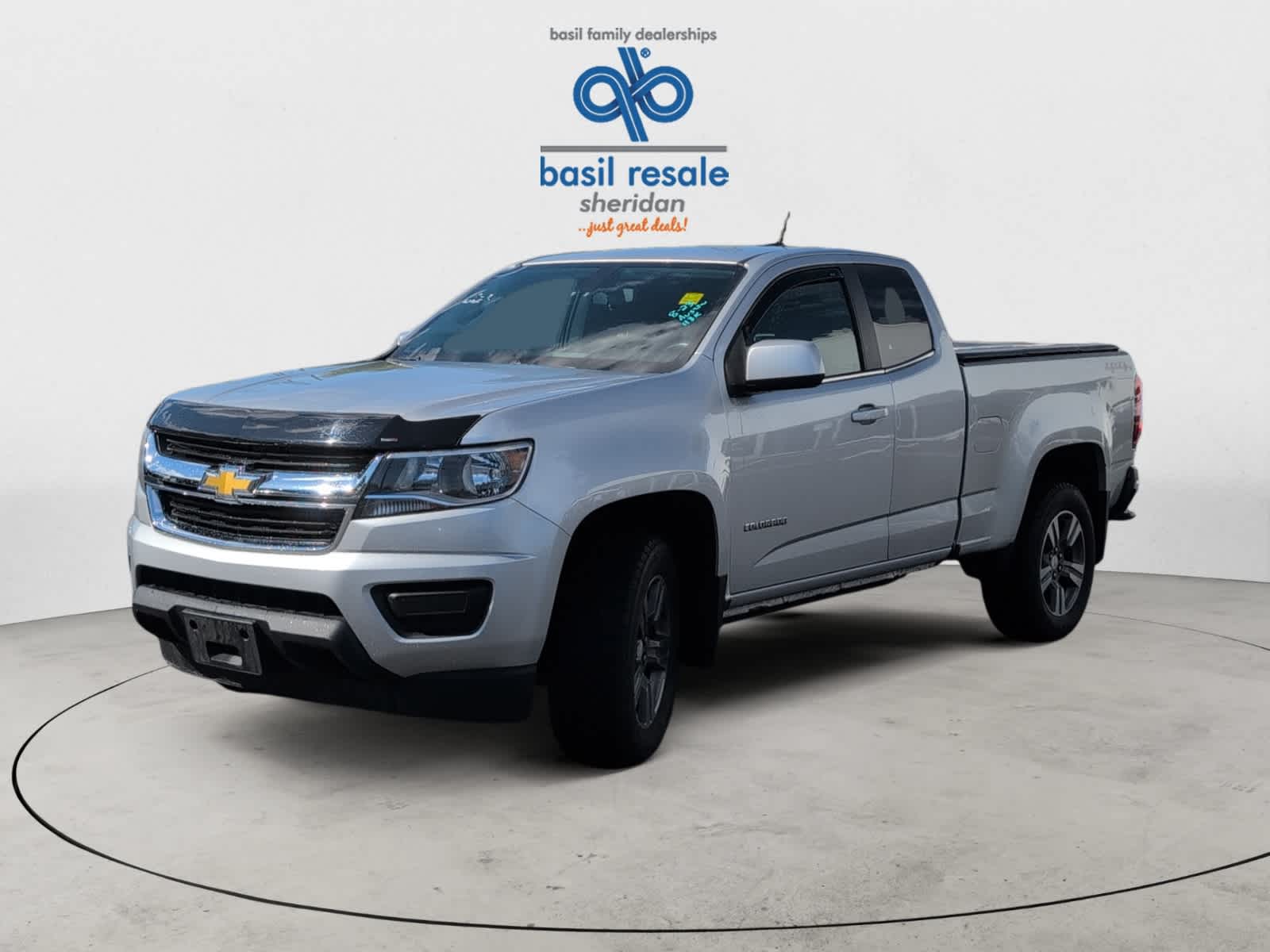 2018 Chevrolet Colorado LT photo 2