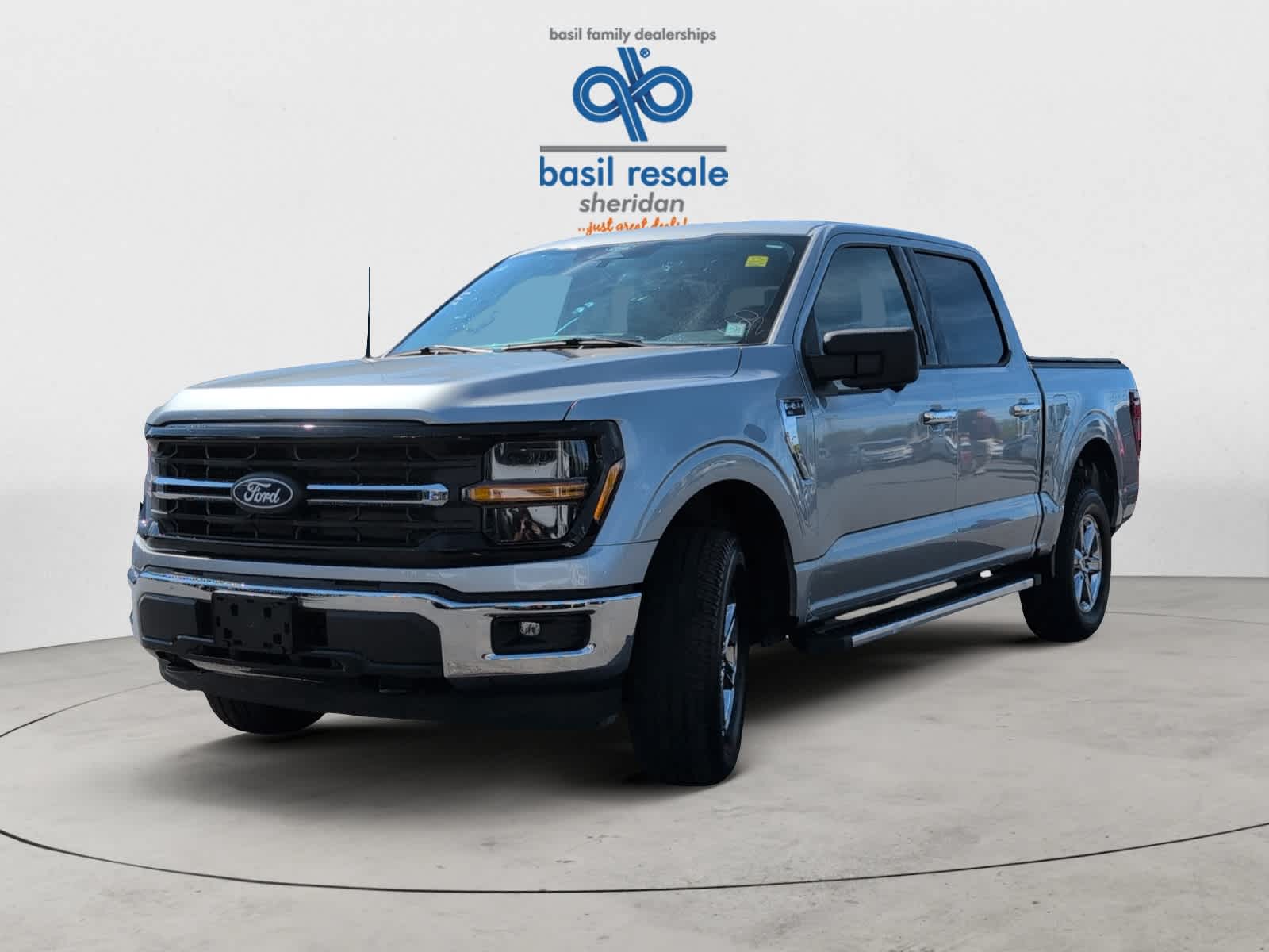 2024 Ford F-150 XLT photo 2