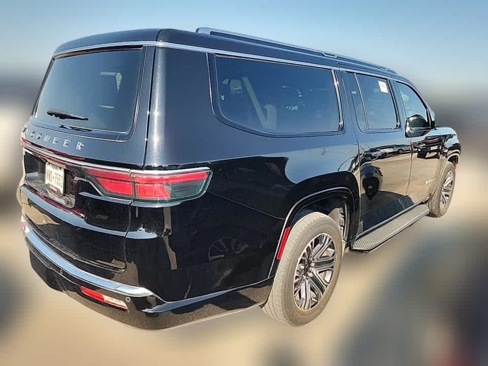 2023 Jeep Wagoneer L photo 3