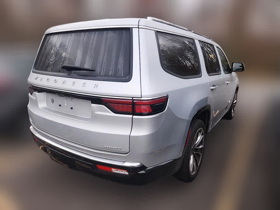 2022 Jeep Wagoneer Series III photo 3