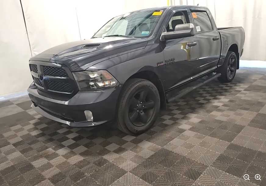 2020 Ram 1500 Classic Express photo 2