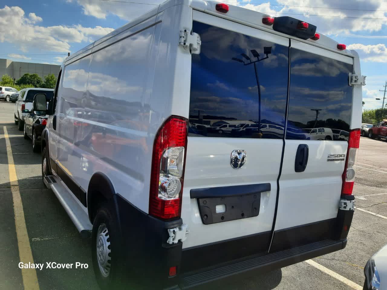 2025 Ram ProMaster 2500 photo 3