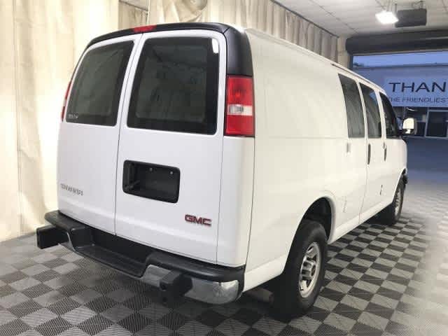 2023 Gmc Savana 2500 Cargo photo 3