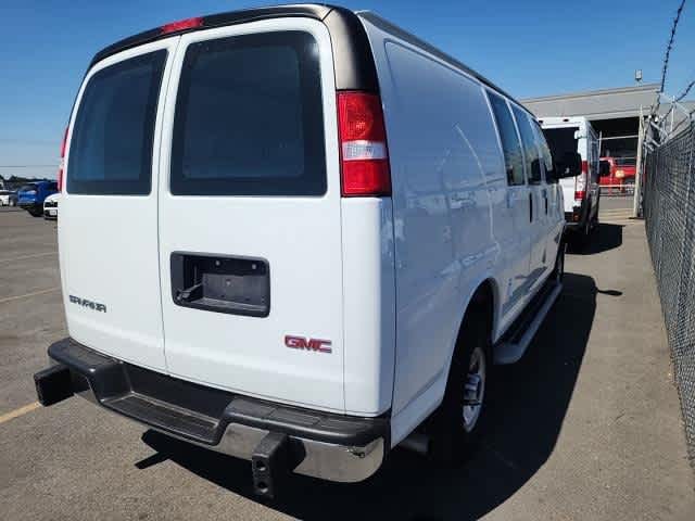 2023 Gmc Savana 2500 Cargo photo 4